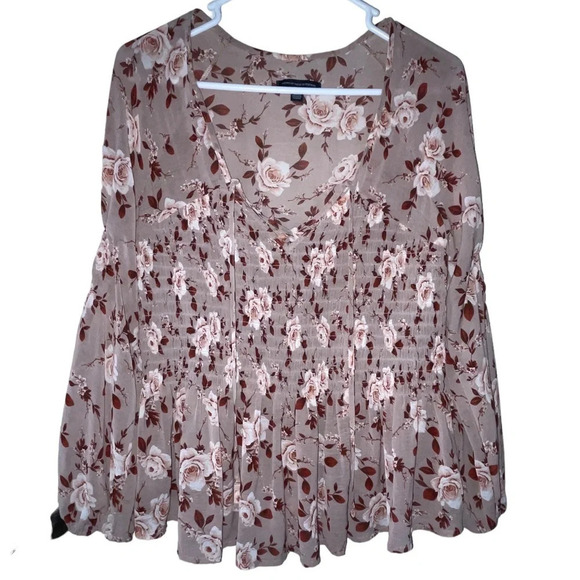 American Eagle Sheer Smocked Babydoll Top Size Small Blush Floral Boho Preppy - Picture 1 of 7